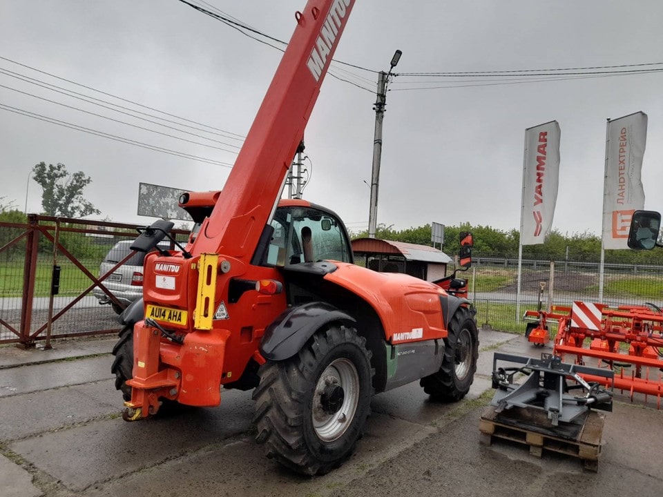 Manitou 8 meter (2)