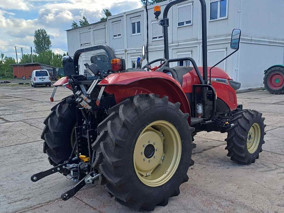 TRAKTOR YANMAR 47 PS (4)-min