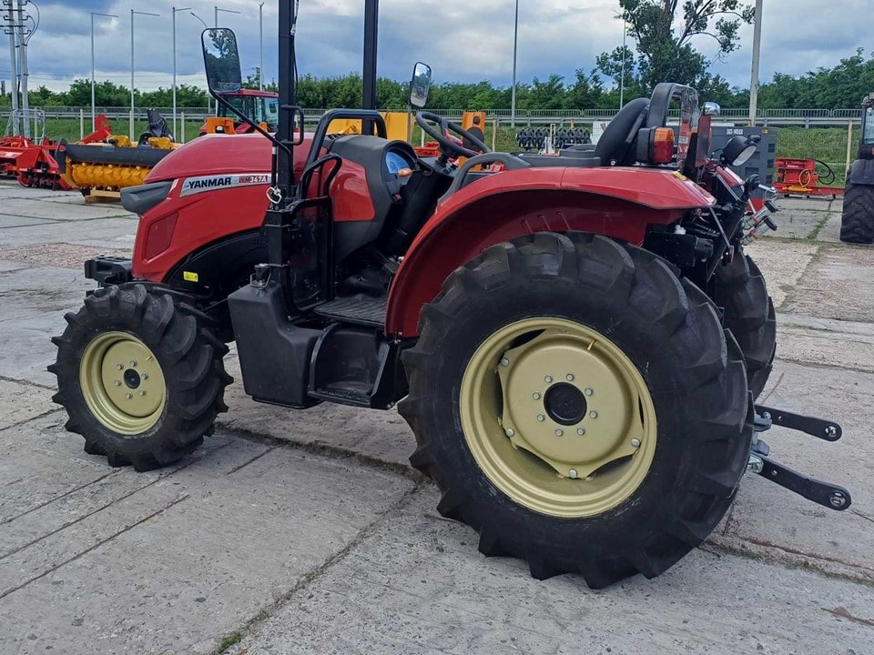 TRAKTOR YANMAR 47 PS (5)-min